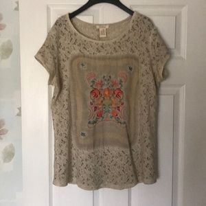 Lace knit Tee top with front panel